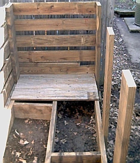 Compost Bin - Yard Waste - Bottom Floor