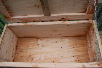 Worm Bin for Kitchen Waste Composting - Inside View